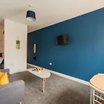Legion House One 아파트